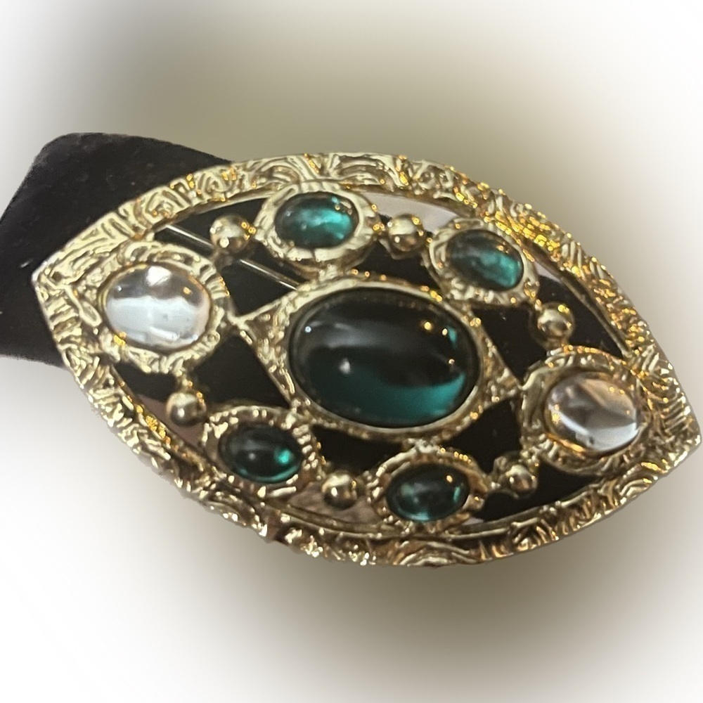 vintage  Faux Emerald Broach